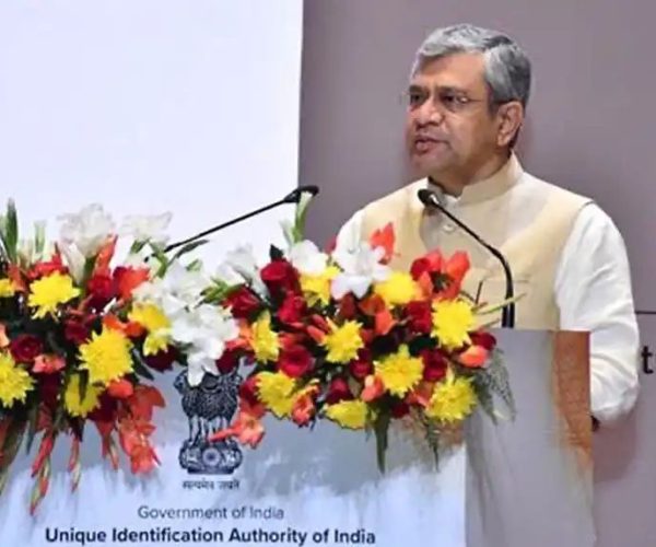 ଓଡିଶାରେ ୯୦,୦୦୦ କୋଟିର ରେଳ ଭିତ୍ତିଭୂମି ପ୍ରକଳ୍ପ କାର୍ଯ୍ୟକାରୀ ହେଉଛି: ଅଶ୍ୱିନୀ ବୈଷ୍ଣବ