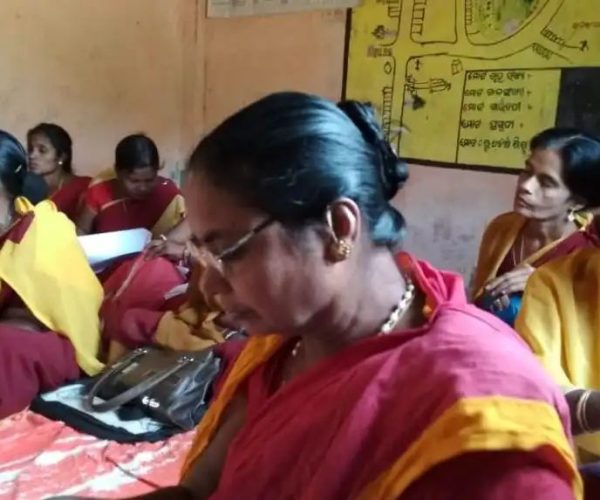 ଅଙ୍ଗନବାଡି଼ କର୍ମୀଙ୍କୁ ମିଳିବ ସ୍ମାର୍ଟଫୋନ୍
